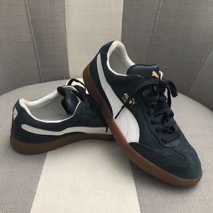 COPY - Navy Suede Puma Smash Tennis Shoes Size 7